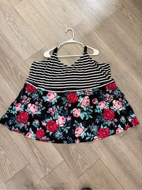 torrid 5X Black Striped Bodice Floral Tank Top with Pink Roses